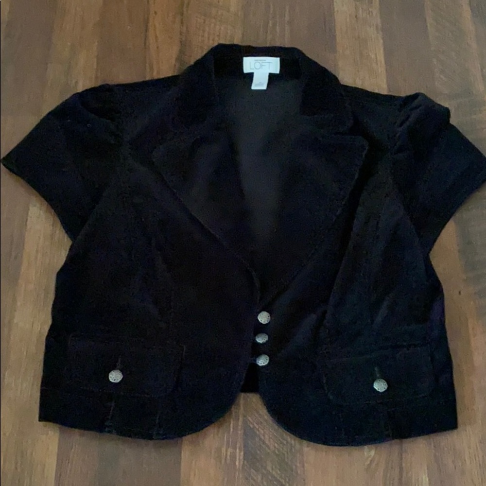 Black short sleeve blazer